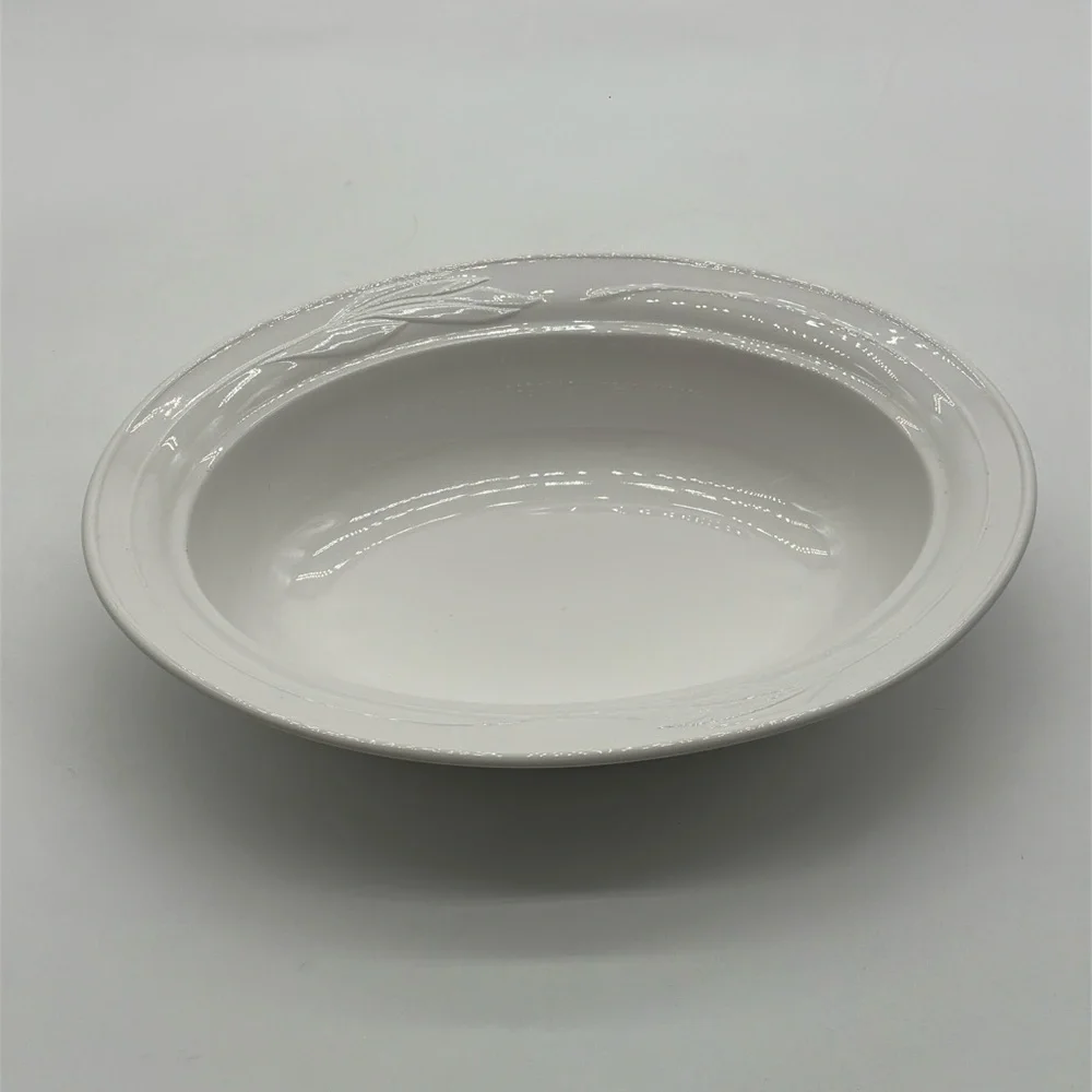 CORNING WARE CASUAL ELEGANCE L-32 WHITE COVERED 2 Qt SERVING DISH With lid‎